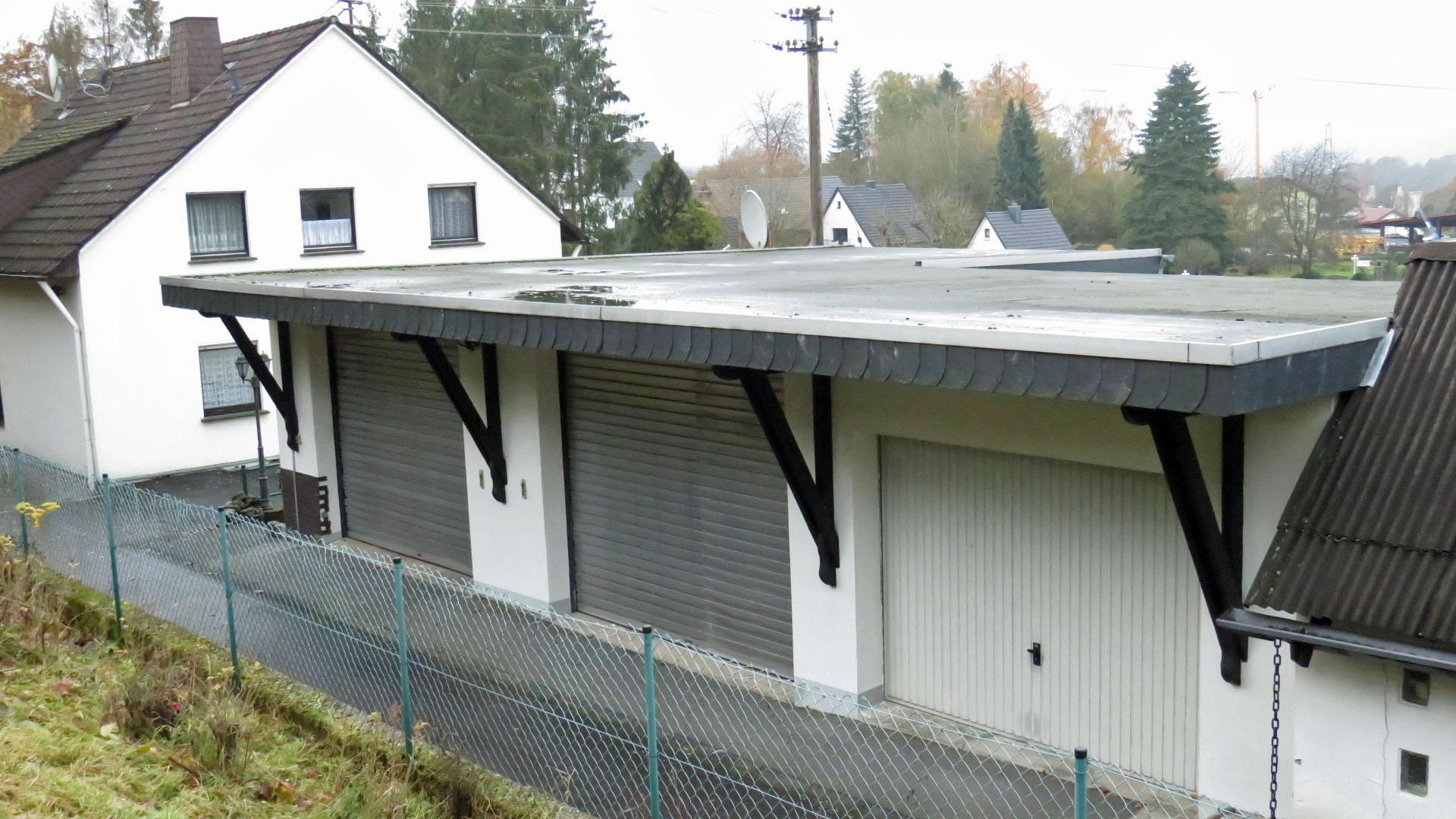 Referenzobjekt, Im Zentrum von Wissen versteckt: 2-FH mit Nebenhaus und