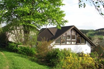 56 1-951 - Wildbergerhütte: 2 große Häuser zu einem Preis