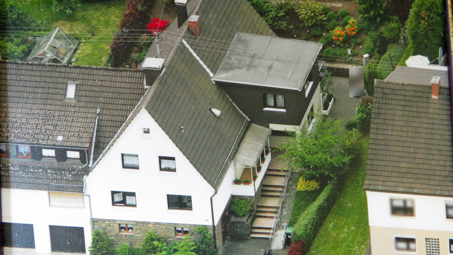 188 2-182 - Morsbach: Massives Hinterhaus mit separatem Eingang und Terrasse