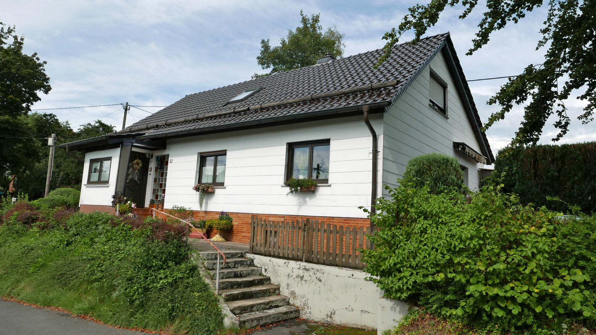 Morsbach-Steimelhagen: Modernisiertes Einfamilienhaus, ruhige Höhenlage in Morsbach OT Steimelhagen