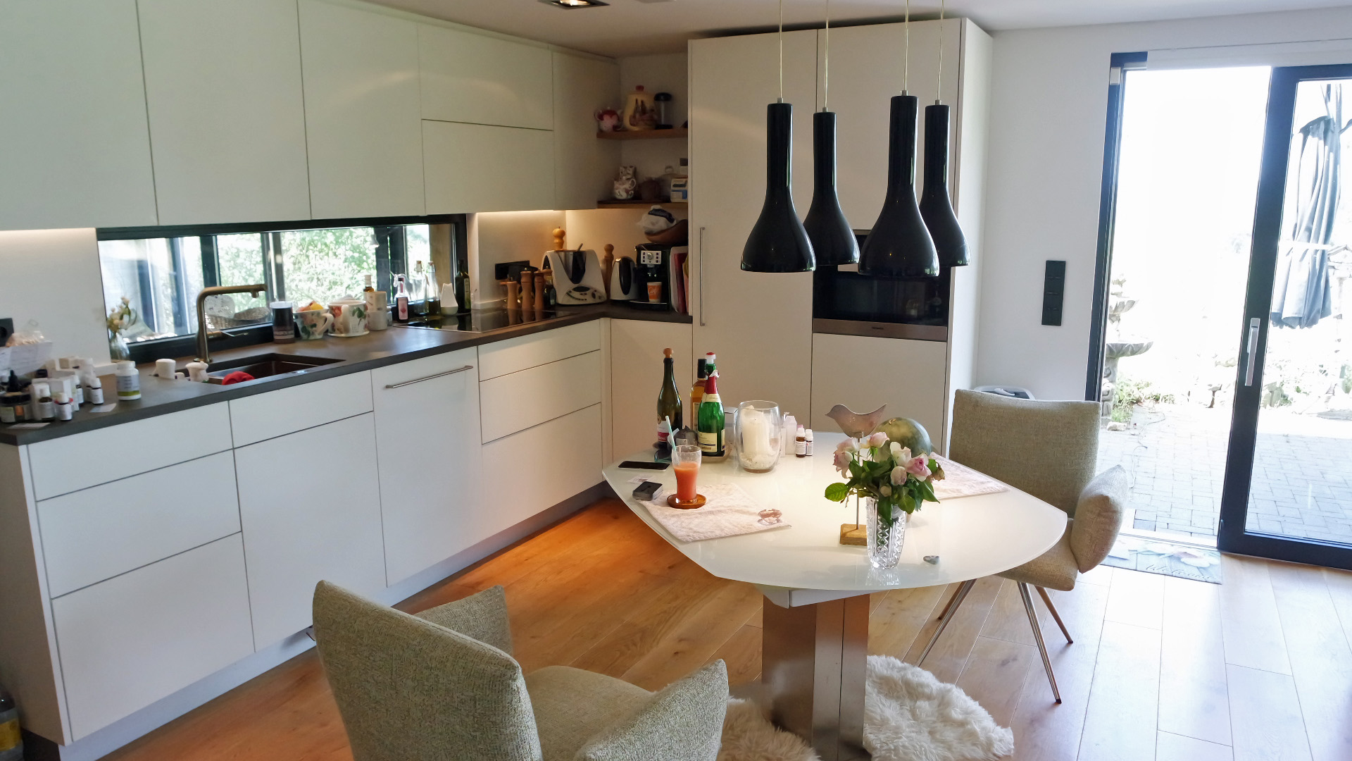 Morsbach: Kleiner Luxus-Bungalow in einzigartig schöner, ruhiger Naturlage, moderne Küche (Miele) im Kaufpreis enthalten