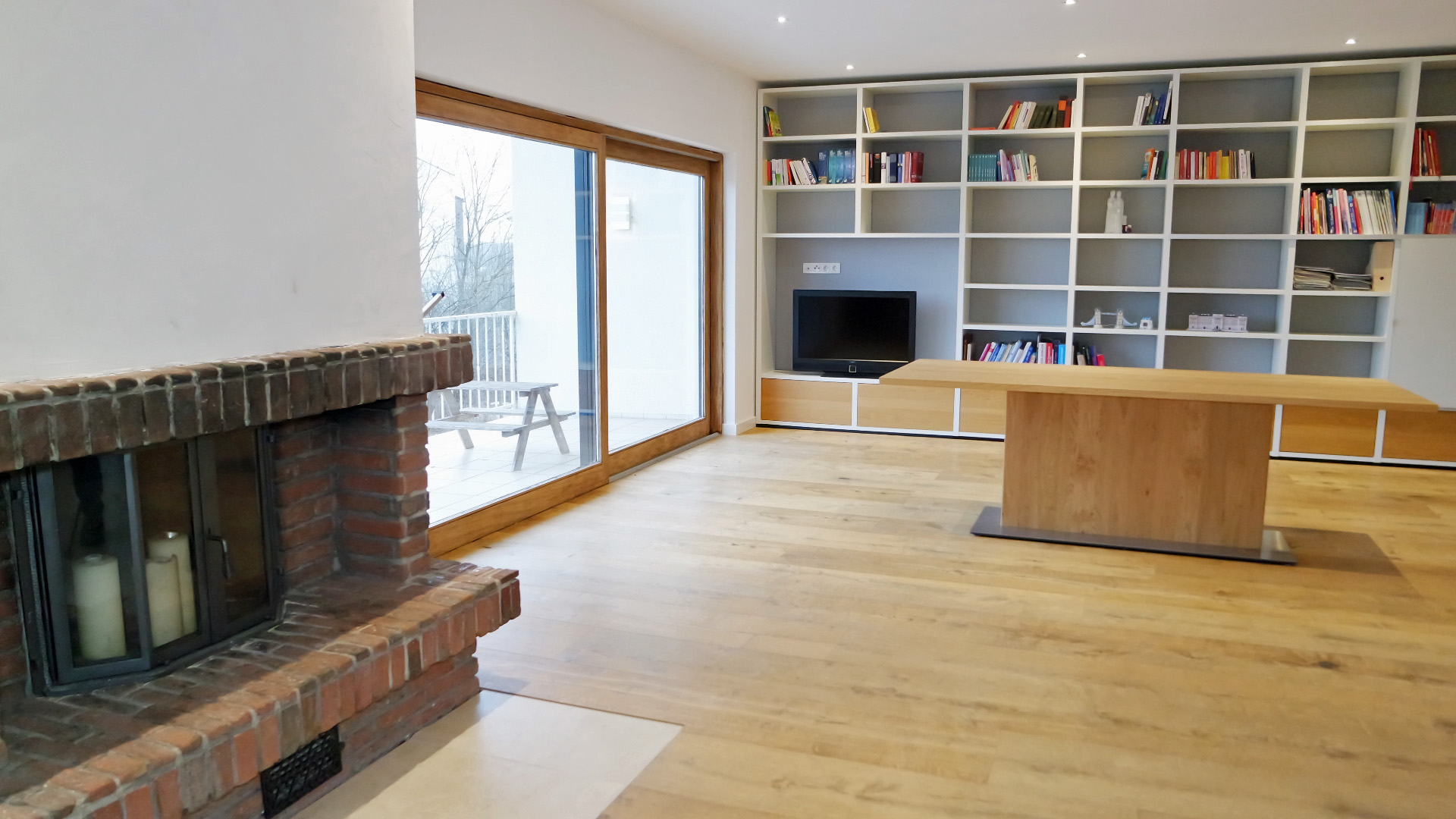 Morsbach: Beste Lage, moderne Ausstattung EFH mit ELW, großzügiger (45 m²) Wohnraum mit Kamin...