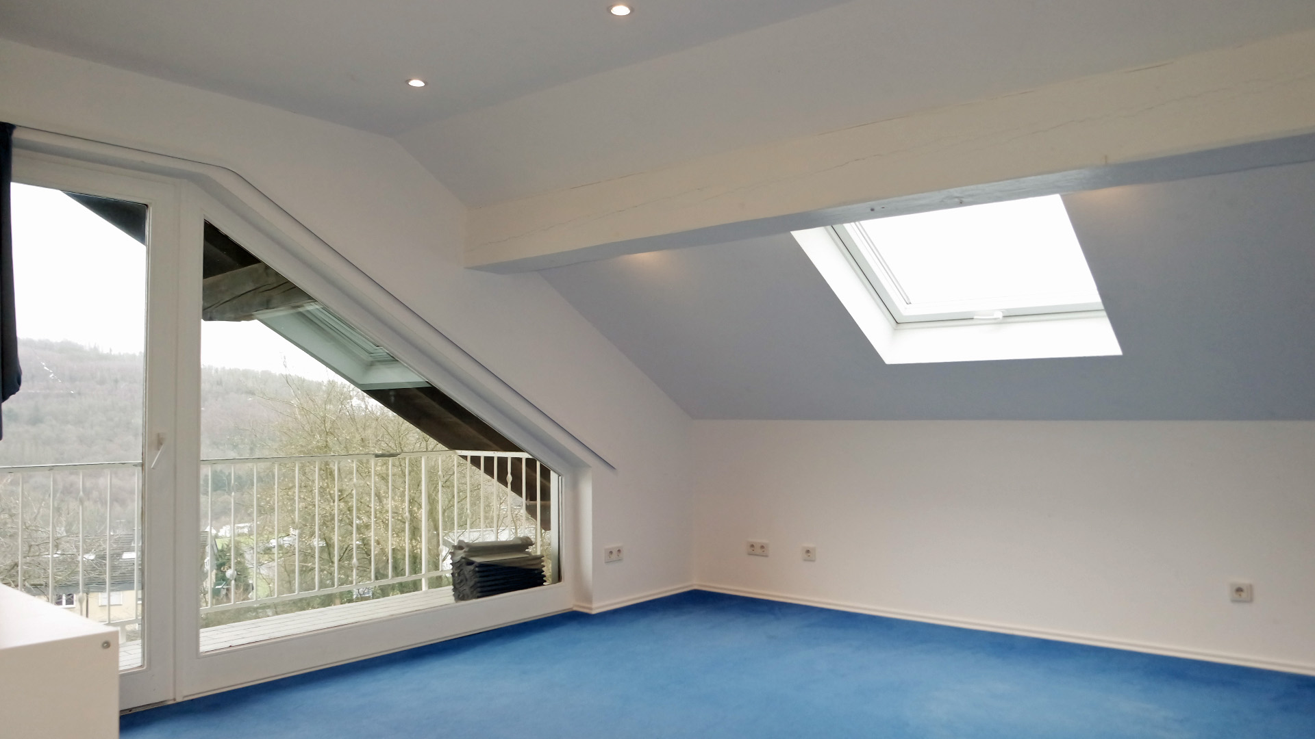 Morsbach: Beste Lage, moderne Ausstattung EFH mit ELW, Im Dachgeschoss befinden sich 3 Schlafzimmer, sowie...