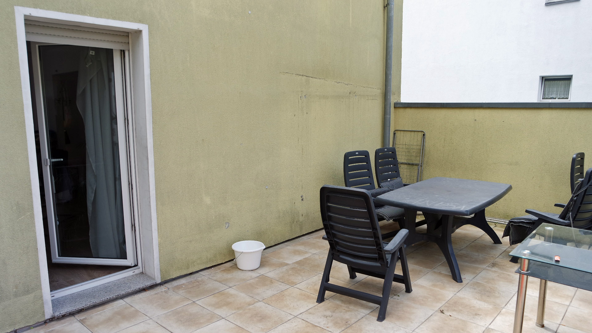 Krefeld: Nur 120.000 € - 3 Zimmer-Wohnung mit Terrasse, ...direkt aus dem Wohn-/ Esszimmer begehbar