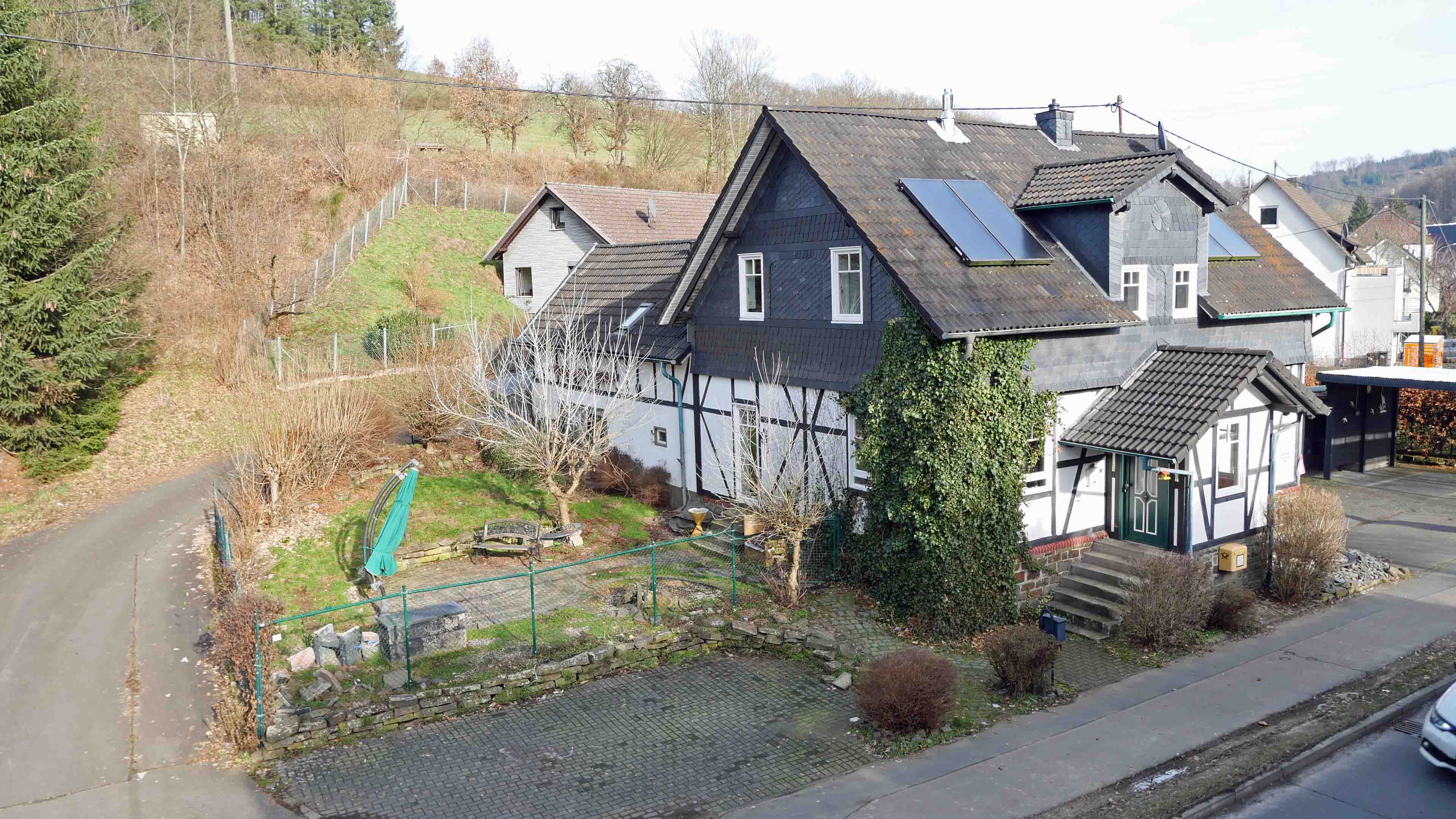 Morsbach: Preiswert und sofort beziehbar, Fachwerkhaus 134 m² Wohnfläche, mit..