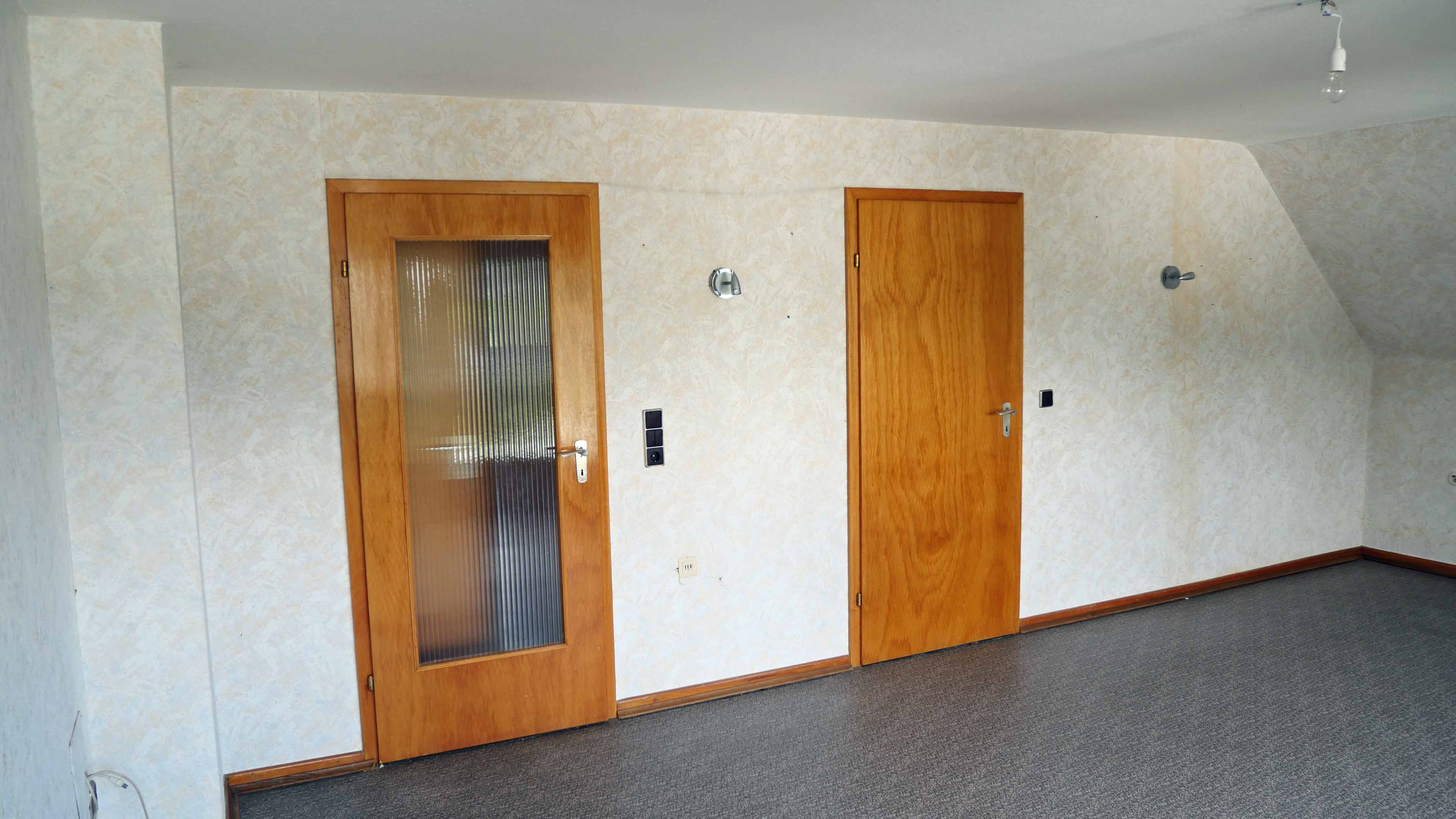 Morsbach: Perfekt für die große Familie - 1-2 Familienhaus in einzigartig guter Wohnlage  , ...4 weitere (große) Zimmer und Bad