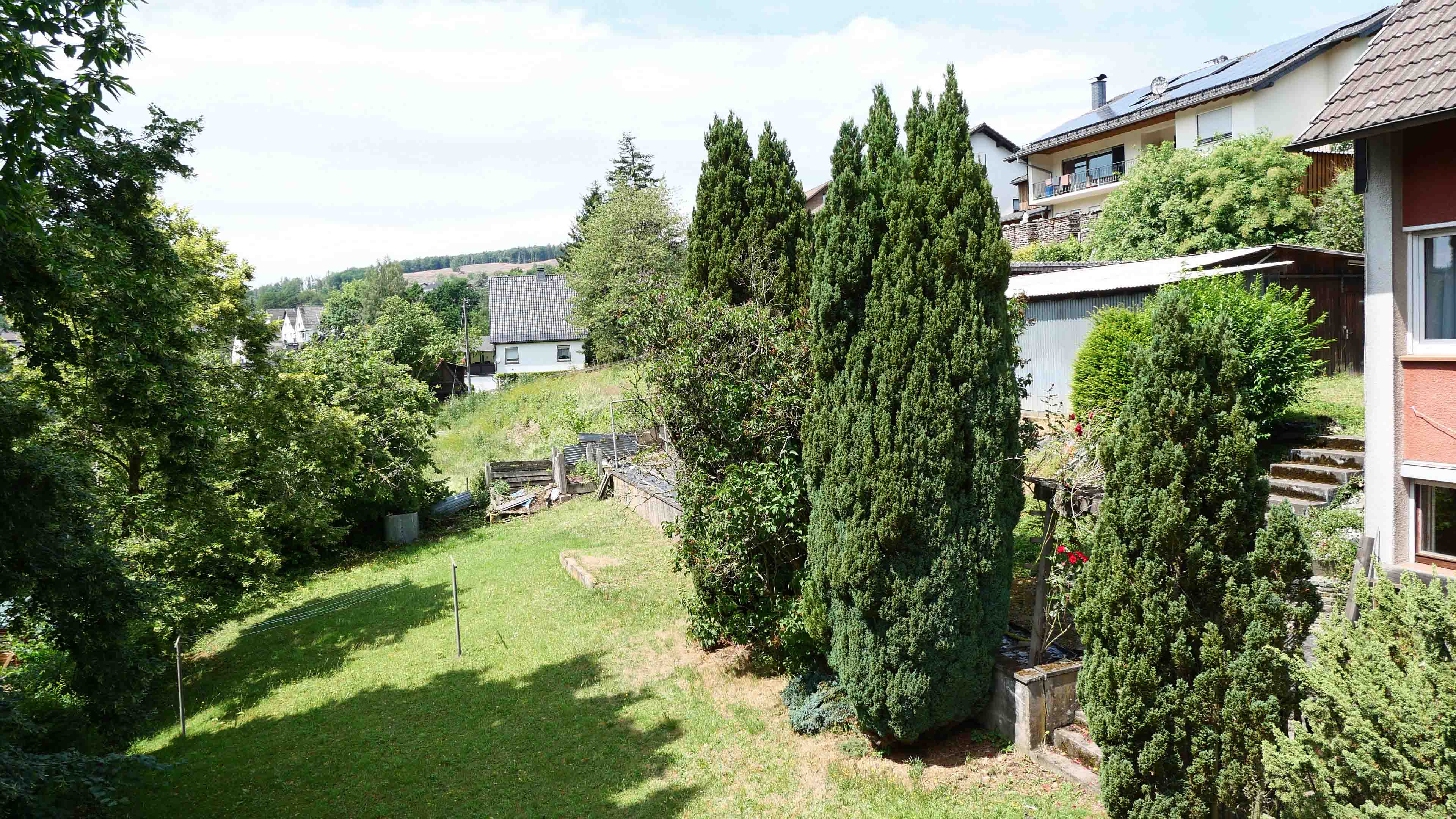 Morsbach: Perfekt für die große Familie - 1-2 Familienhaus in einzigartig guter Wohnlage  , großer Garten unterhalb des Hauses mit...