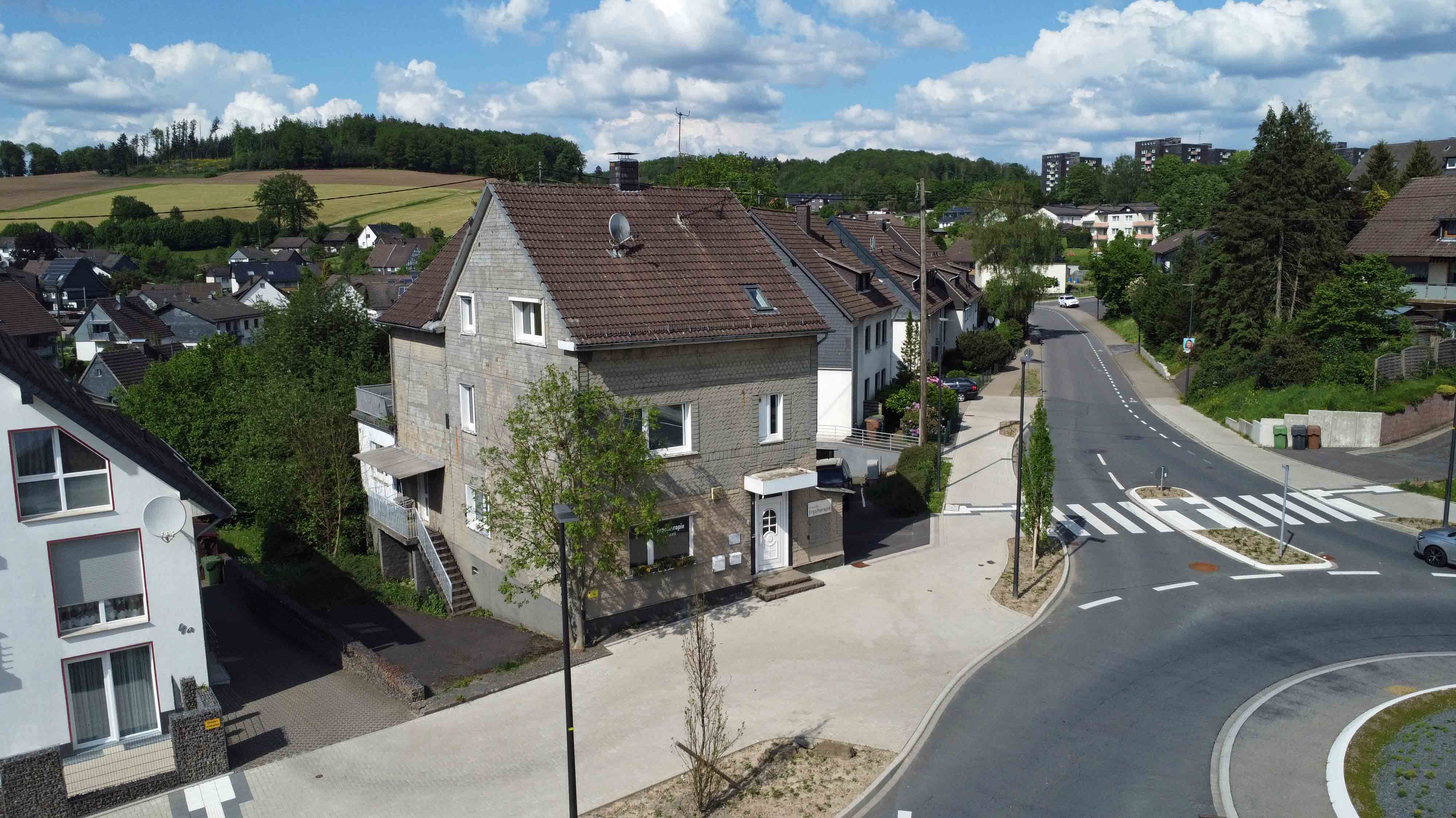 Gummersbach: Präsent am Stadtkern gelegen, großes Wohnhaus mit 332 m² Wohnfläche