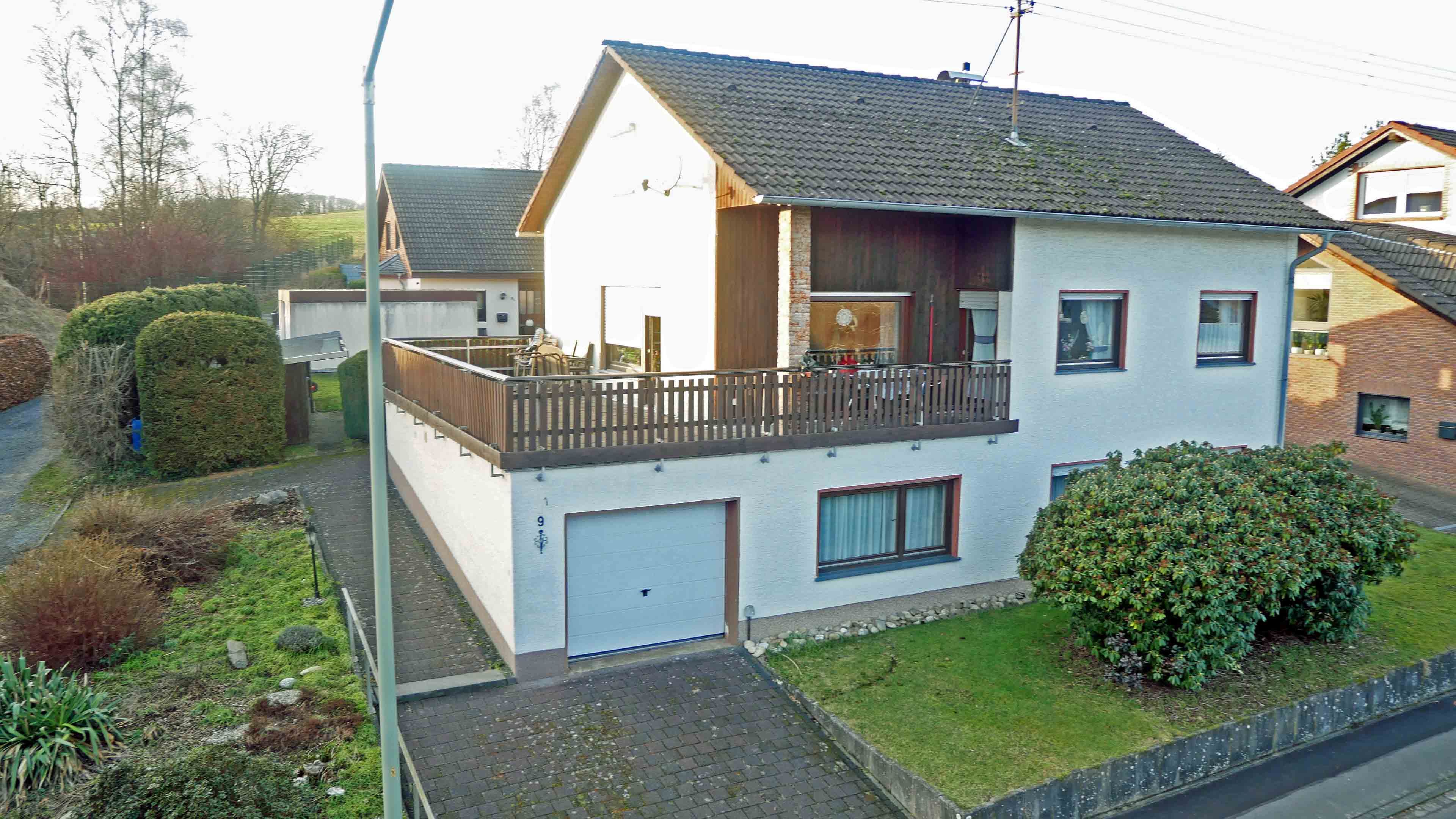 Freudenberg-Büschergrund: EFH mit Terrasse, Garten und Garage, EFH in familienfreundlicher Lage von Büschergrund