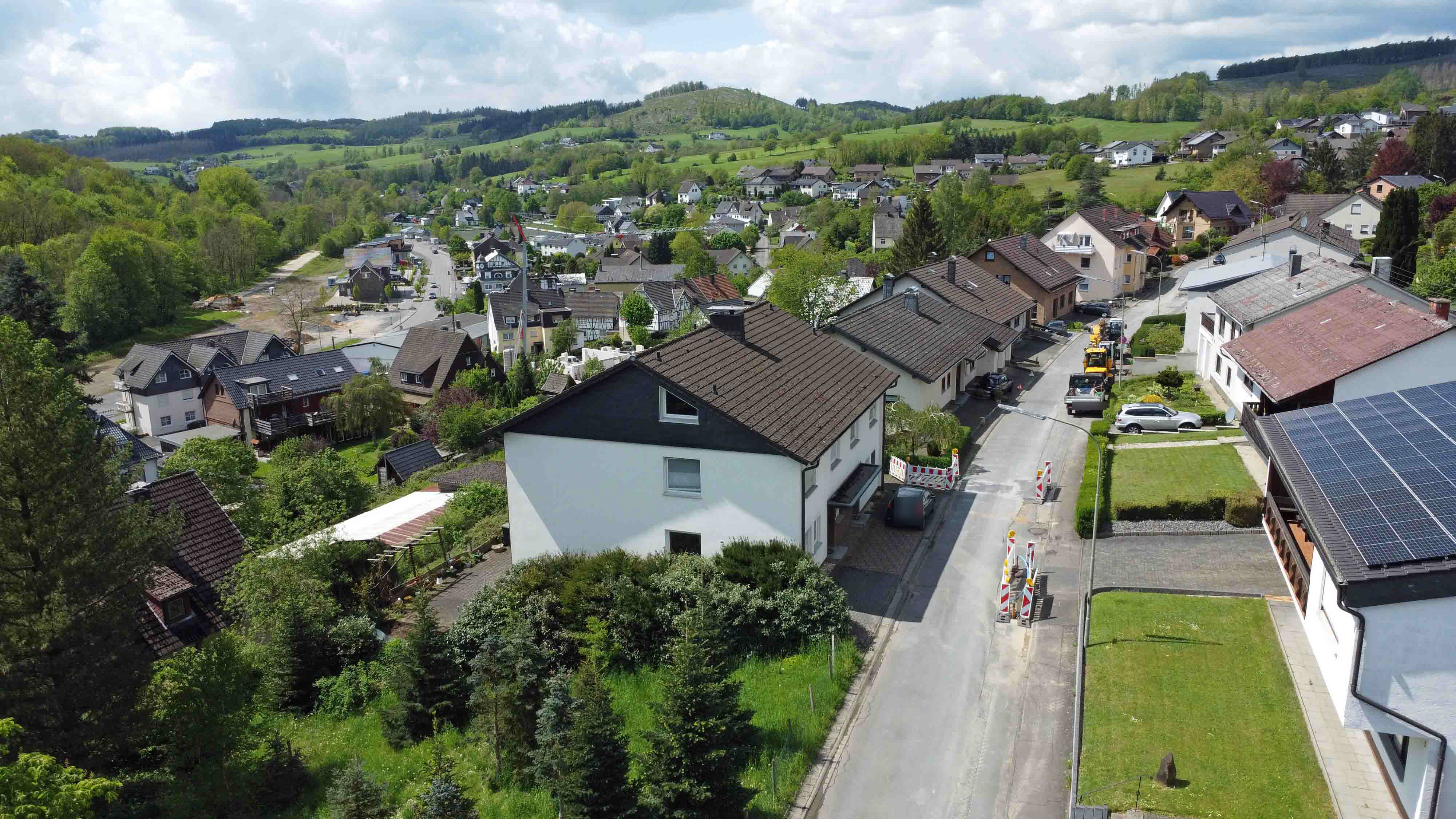 Morsbach: Doppelhaus - hier zahlt der Mieter Ihre Haushälfte ab, 