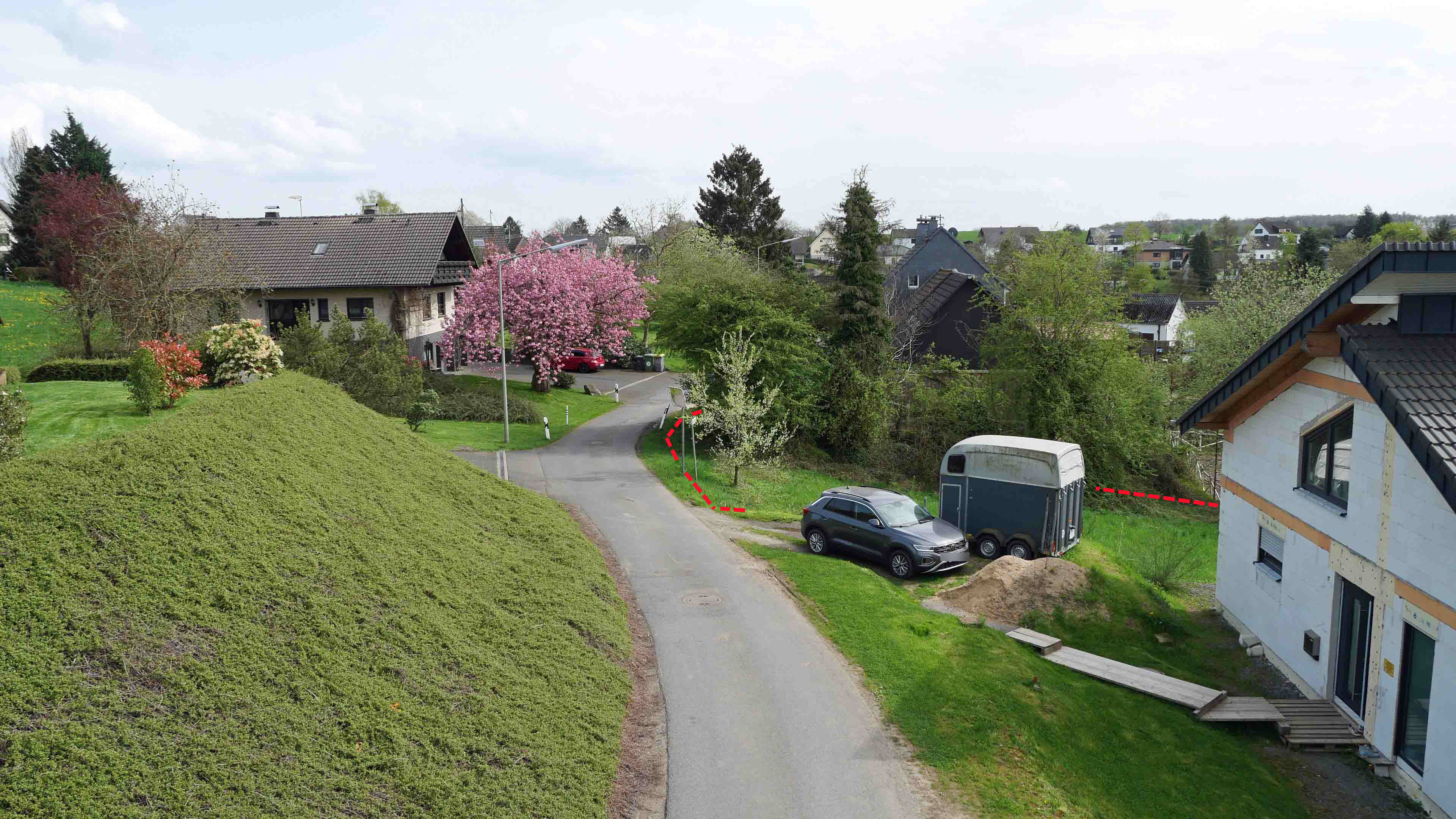 Windeck-Kohlberg: 936 m² Baugrundstück in ruhiger Ortsrandlage, Zum Höchsten mit Blick zur Dorfmitte