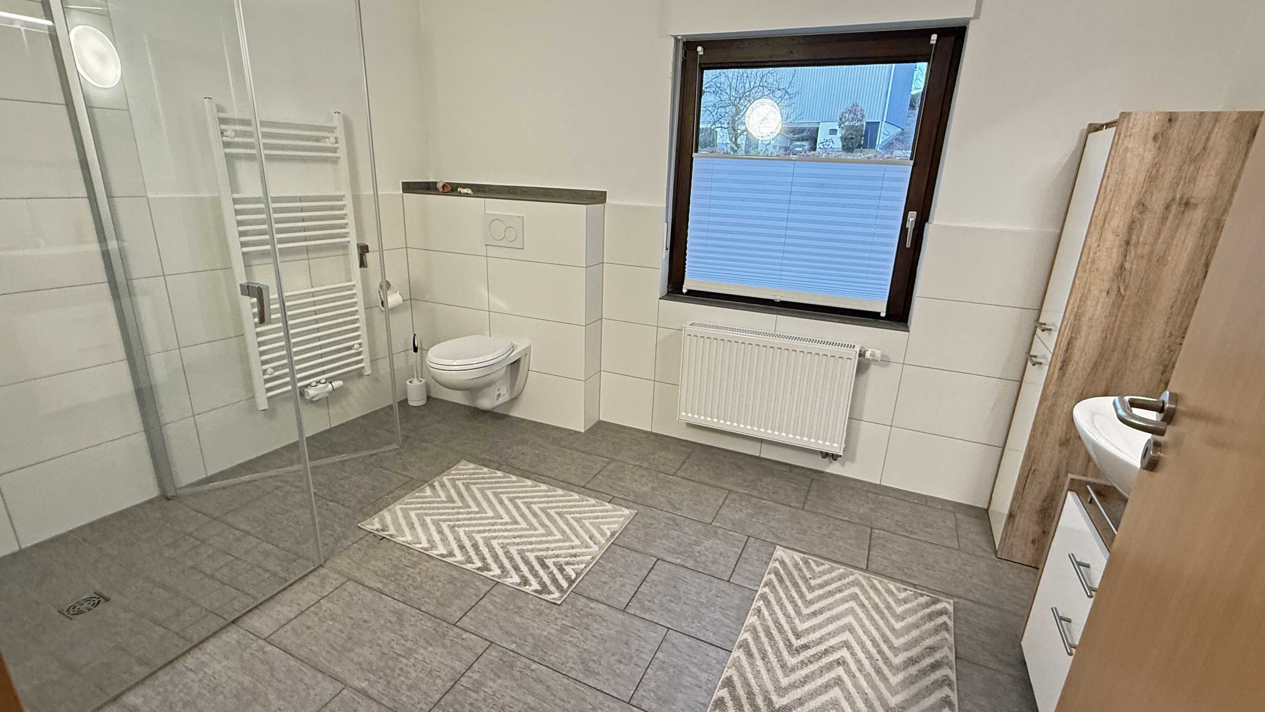 Reichshof-Hahn: Alt, aber gepflegt und lichtdurchflutet, 