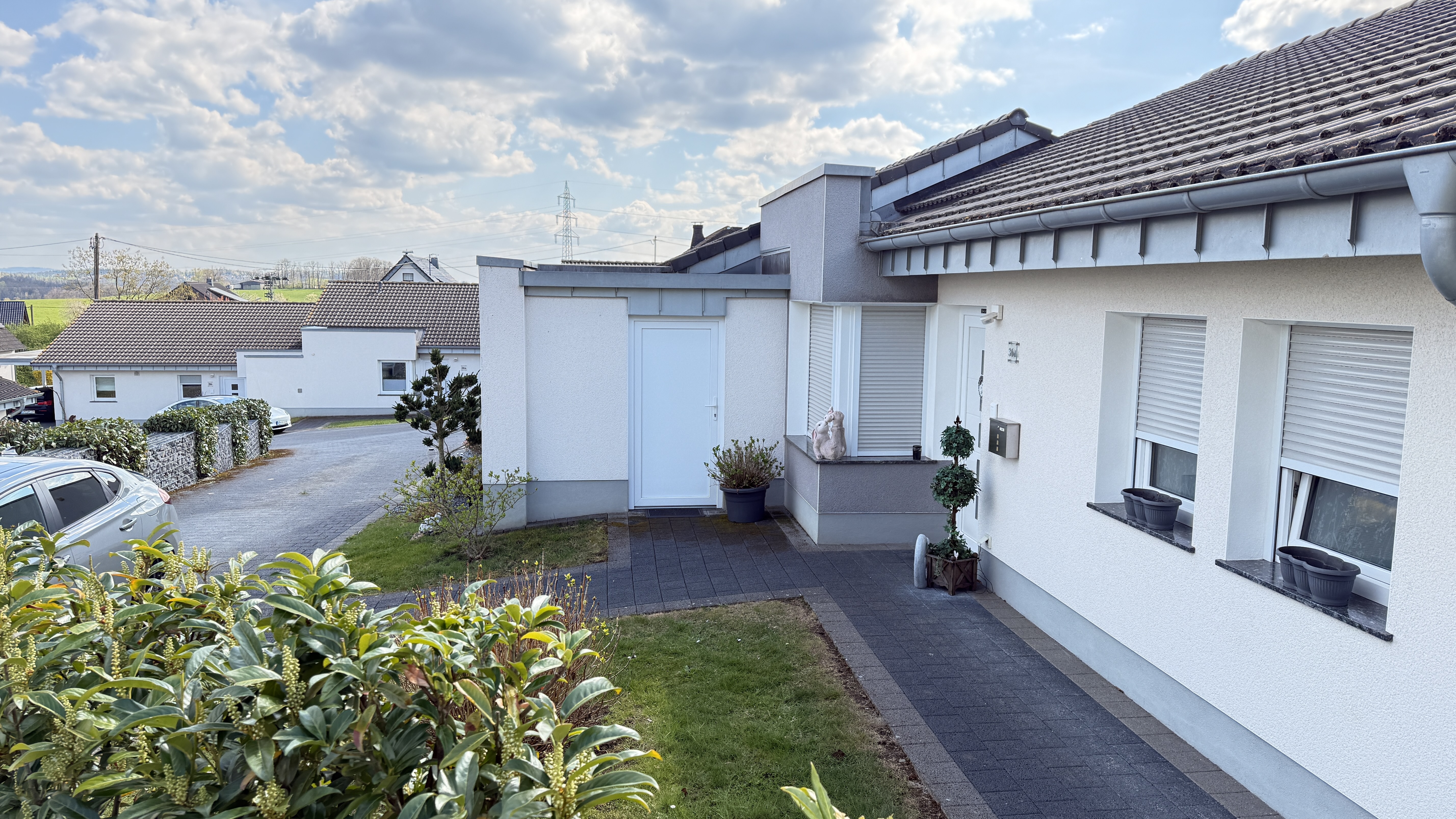 Morsbach-Seifen: Klein aber fein - neuwertiger Bungalow, massive, solide hochwertige Bauweise (Bj. 2014)