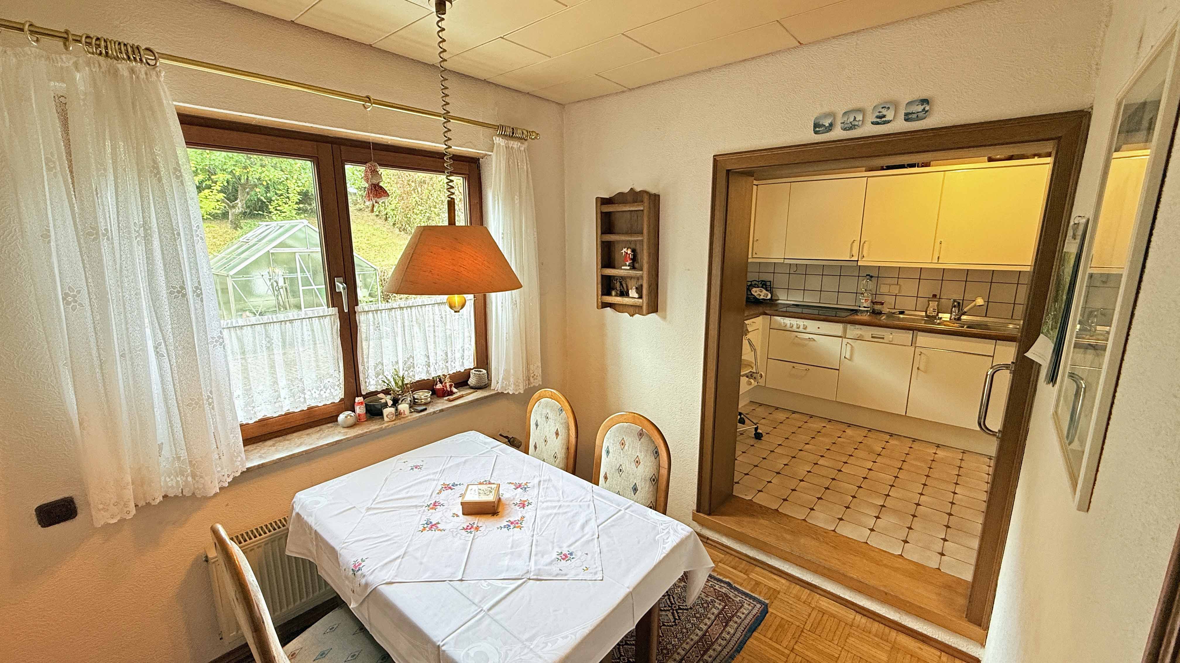 Zum Goldenen Acker - Morsbach: Viel Platz für wenig Geld!, ...mit angrenzendem Esszimmer