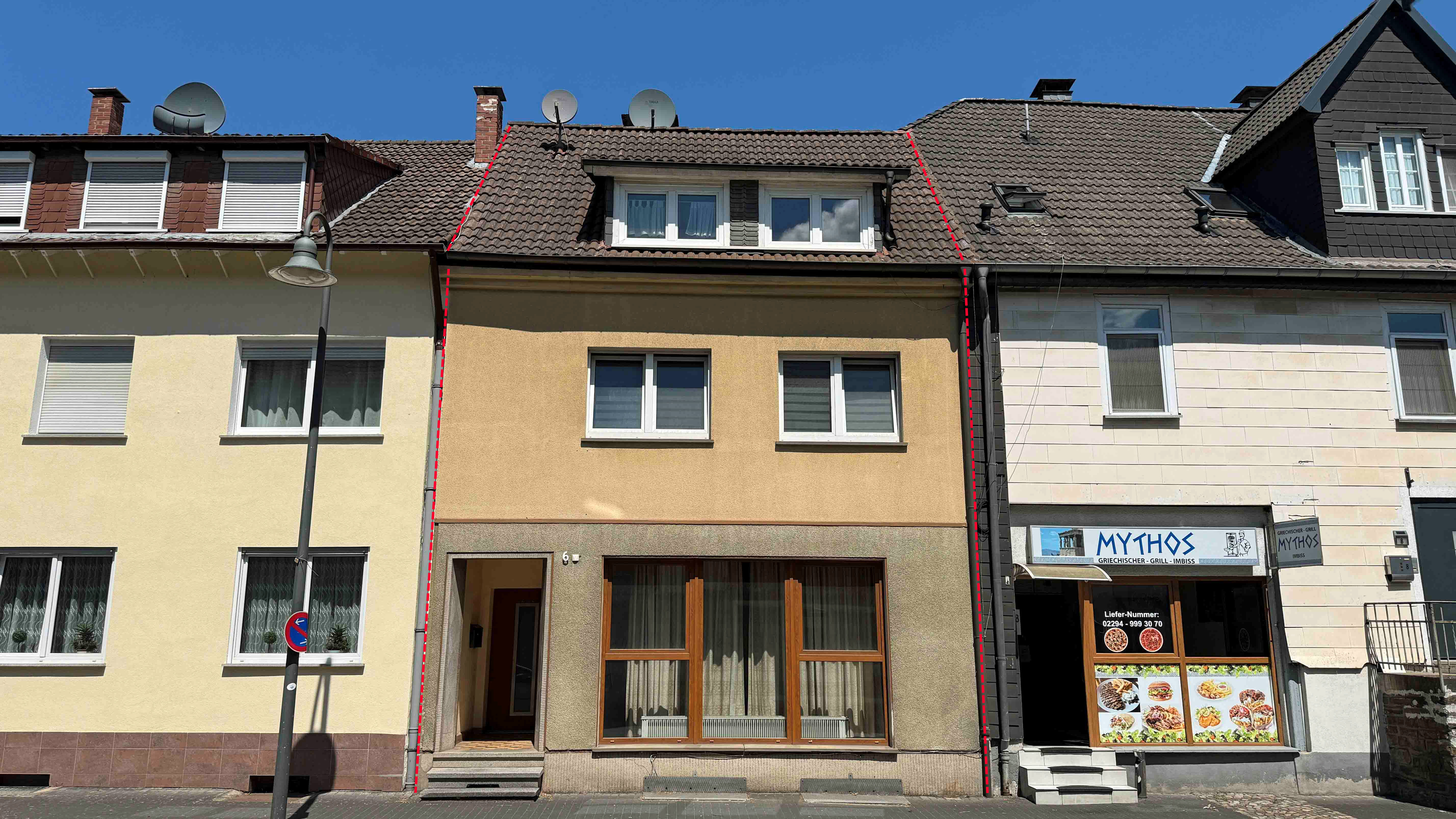 373 2-432 - Morsbach: Wohnhaus mit zwei Wohnungen und Ladenlokal