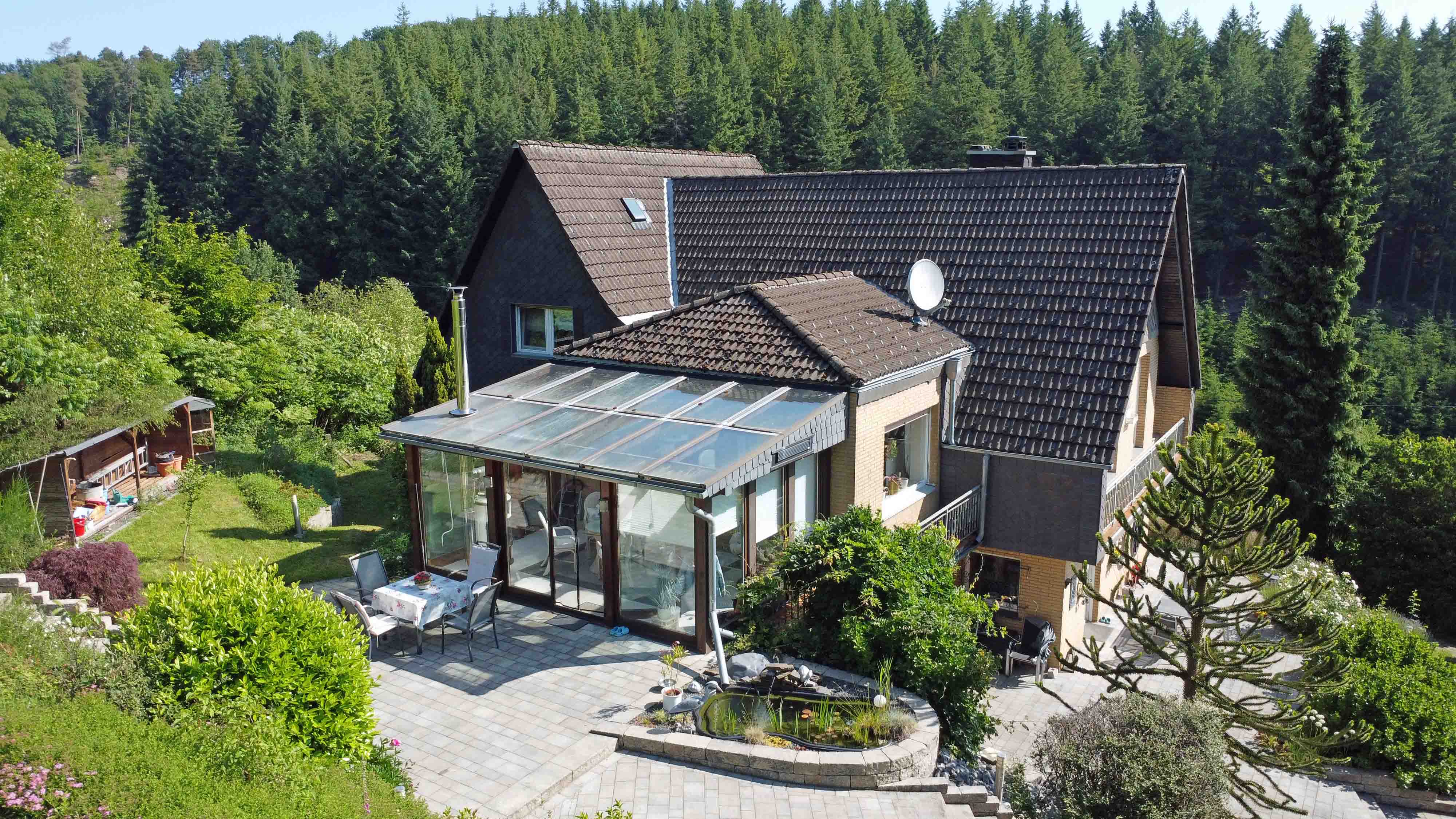 370 2-434 - Morsbach-Herbertshagen: besondere Lage - besonderes Haus