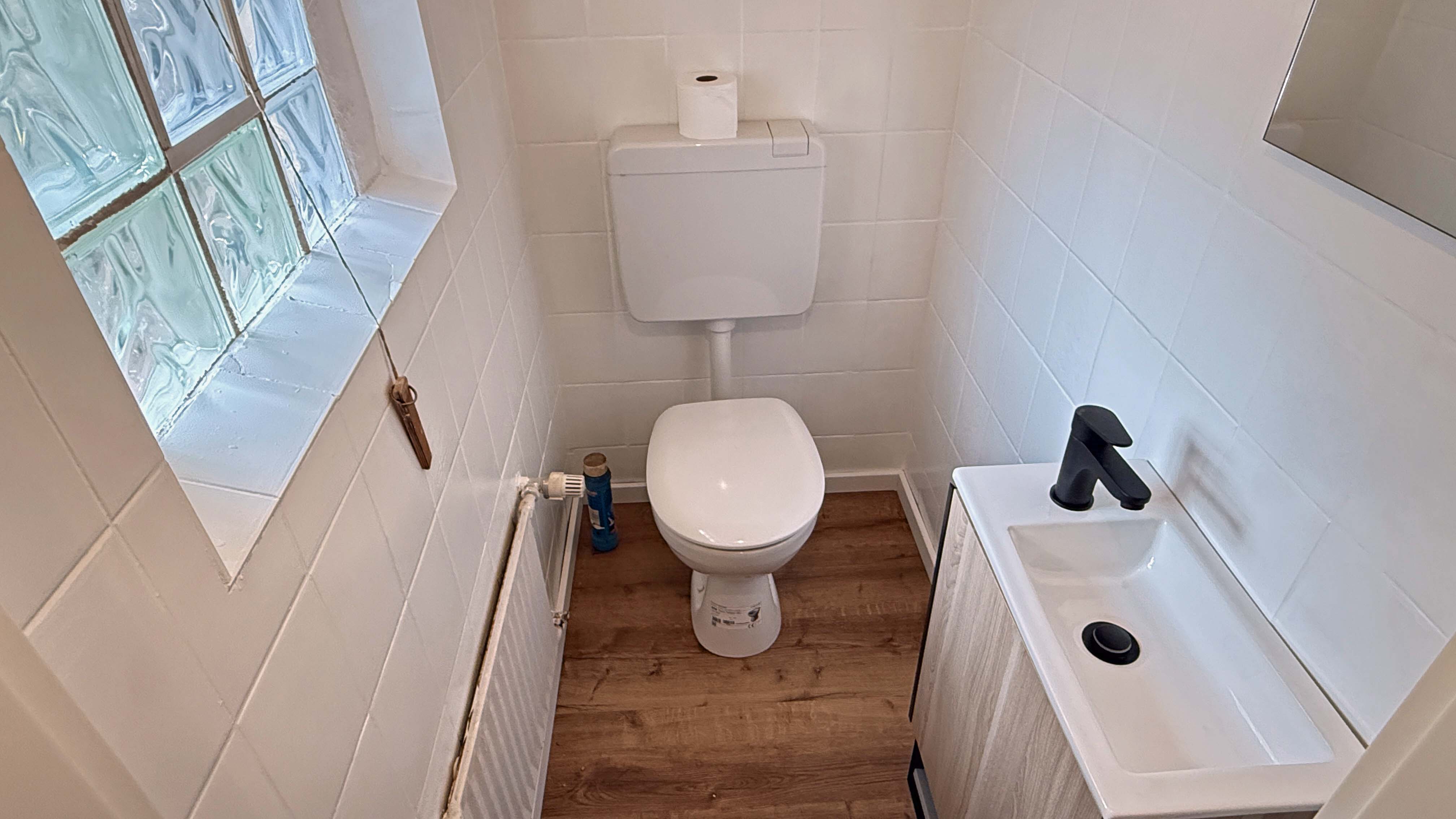 Windeck-Herchen: Komplett renoviert, bezugsfertig, Gäste-WC im Erdgeschoss