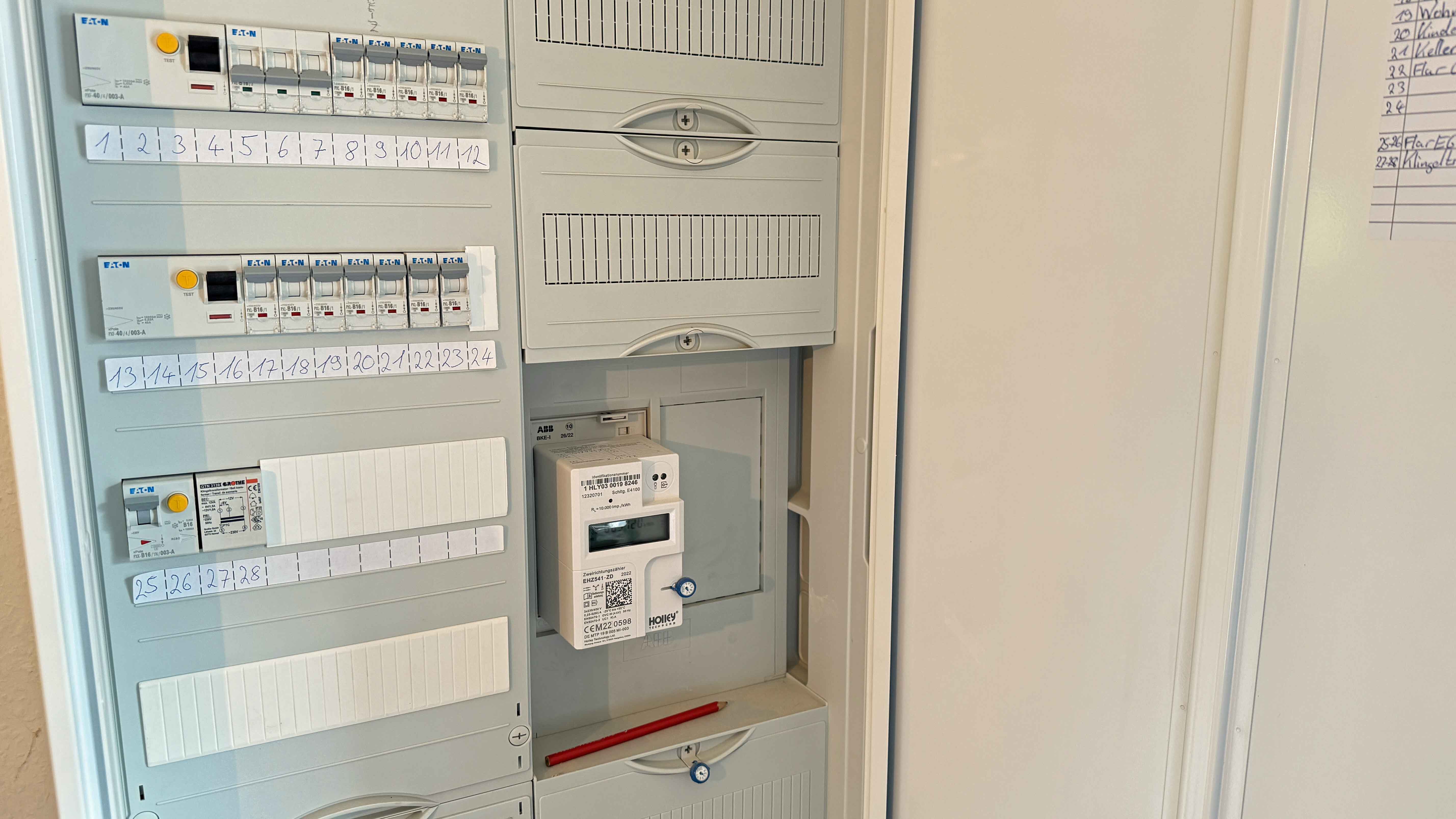 Windeck-Herchen: Komplett renoviert, bezugsfertig, Elektroinstallationen alle neu