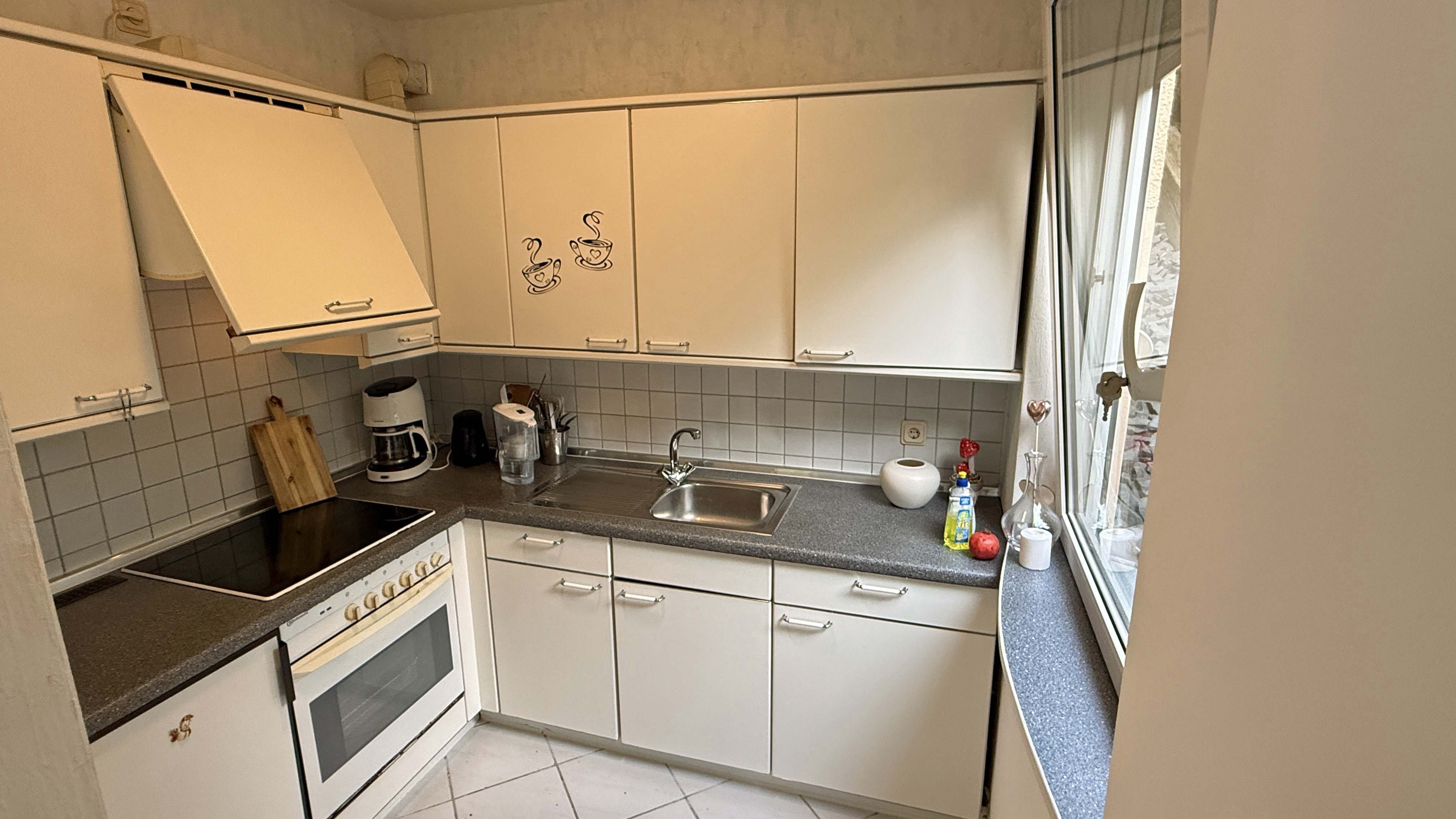 Waldbröl: Apartment mit Terrasse zentral und ruhig gelegen, Einbauküche (im Kaufpreis enthalten)
