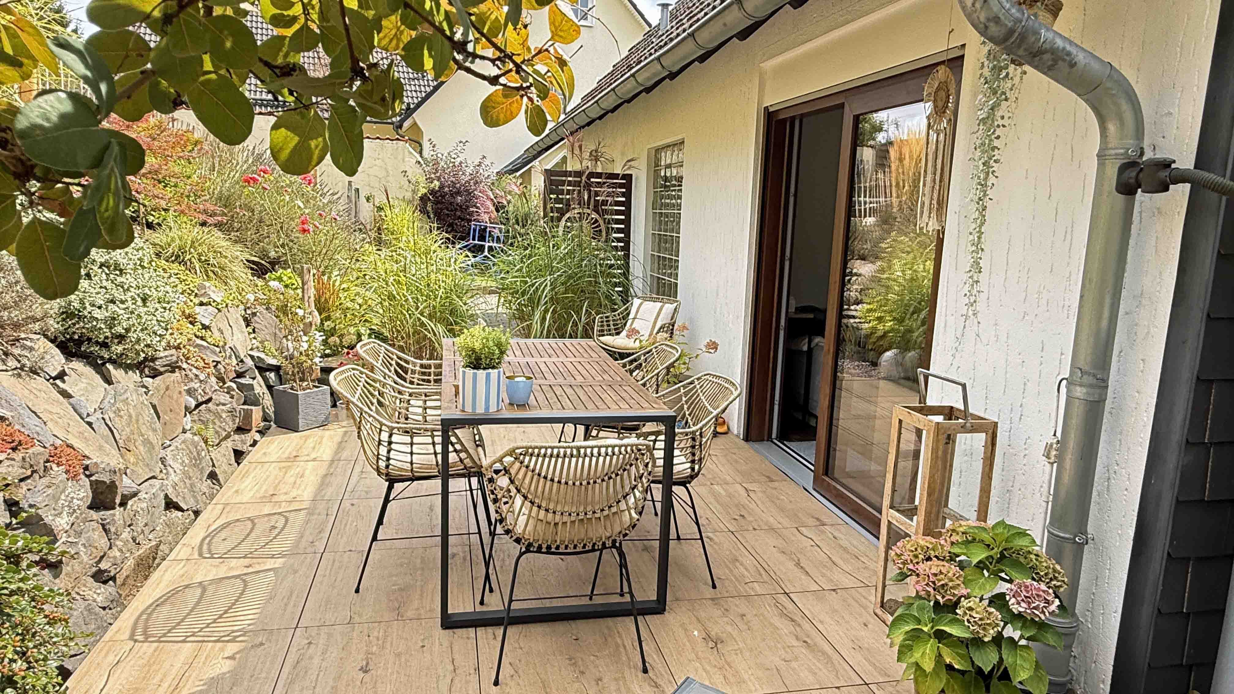 Morsbach: Gepflegtes, großes EFH mit ELW, Herrliche Terrasse am Wohnzimmer