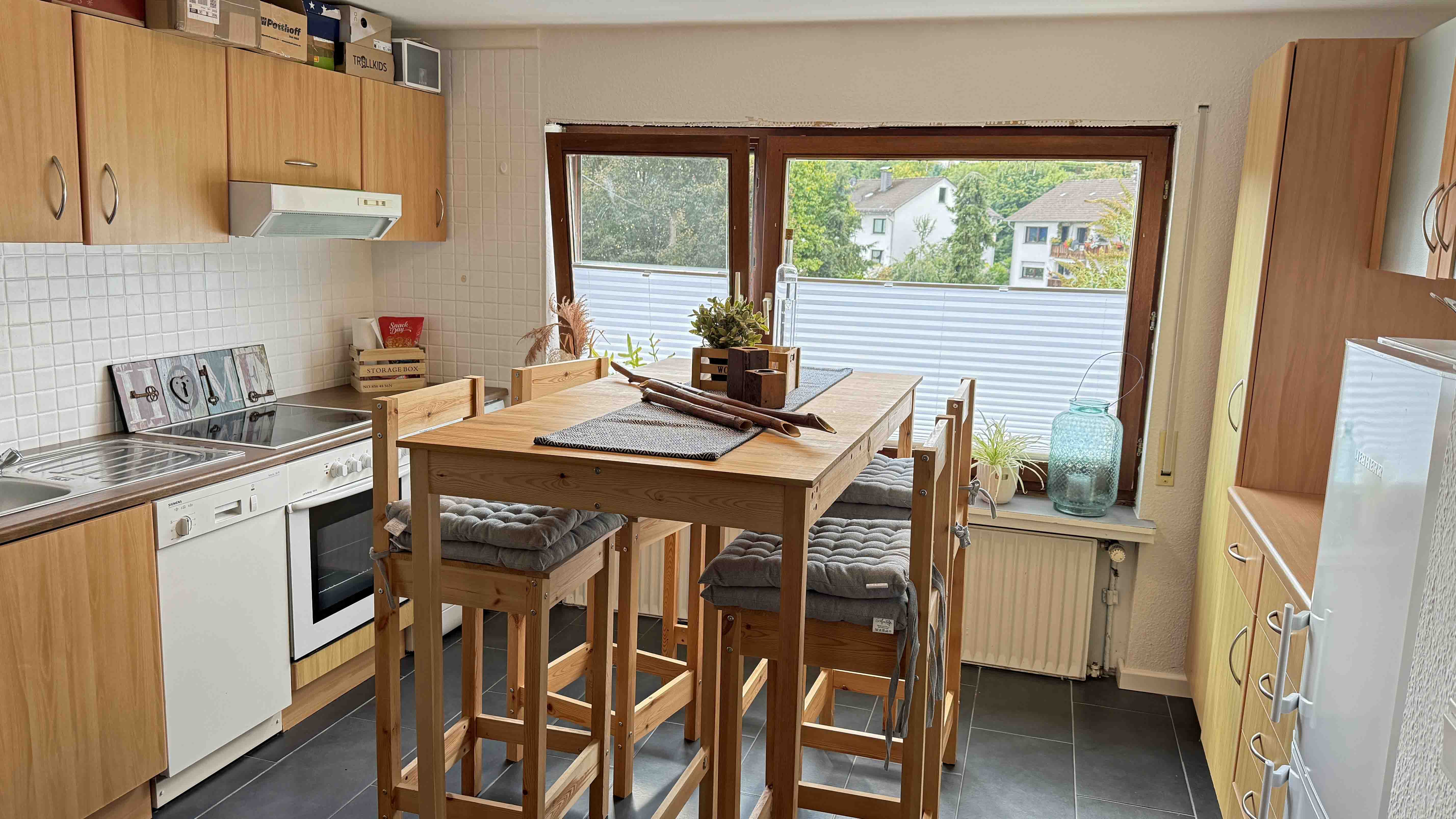 Morsbach: Gepflegtes, großes EFH mit ELW, Küche mit Essplatz / ELW