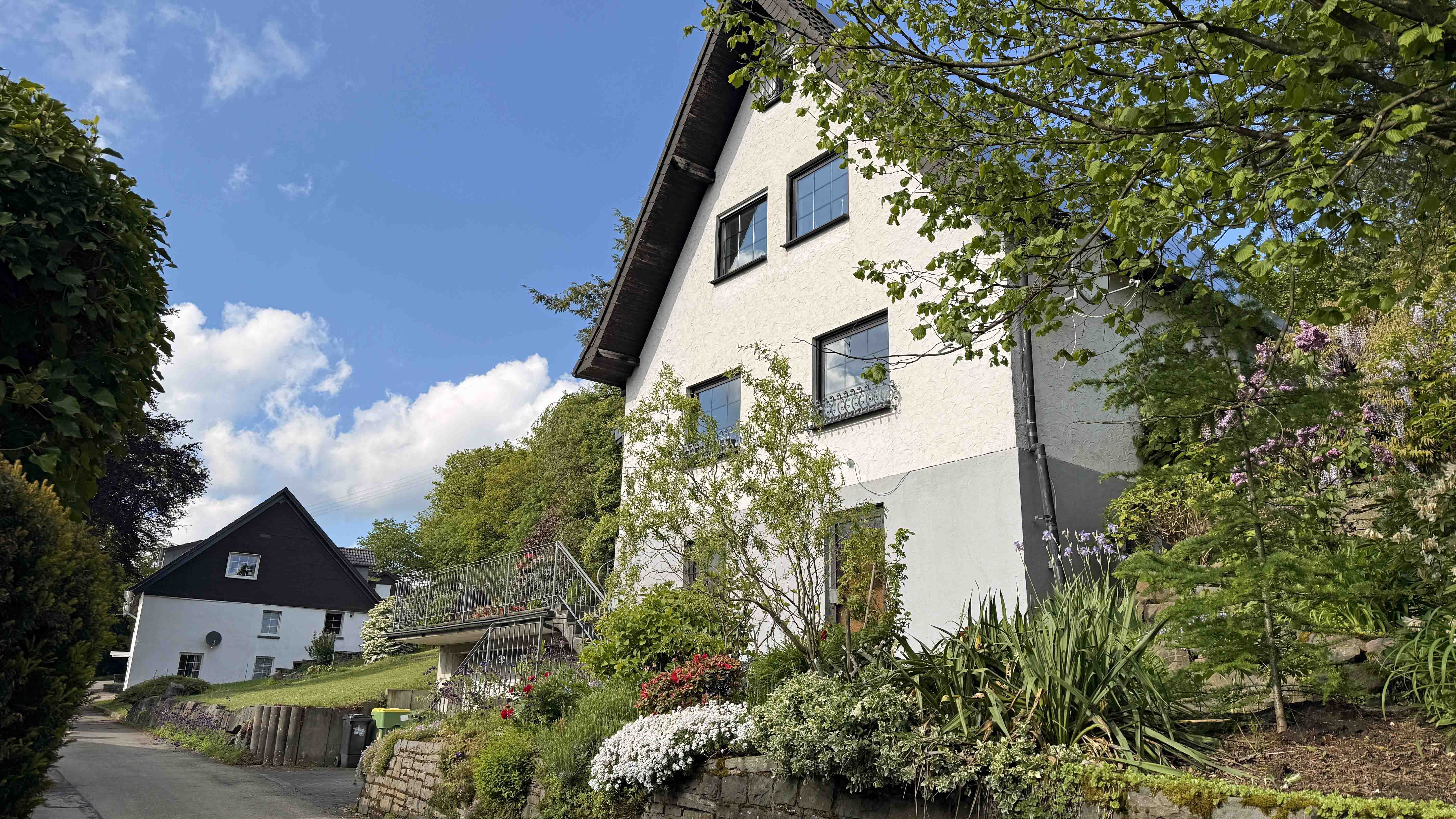 Reichshof-Nosbach: Wohlfühlhaus mit PV-Anlage, Stromspeicher und Wallbox, ruhige, idyllische Lage in Reichshof Nosbach...
