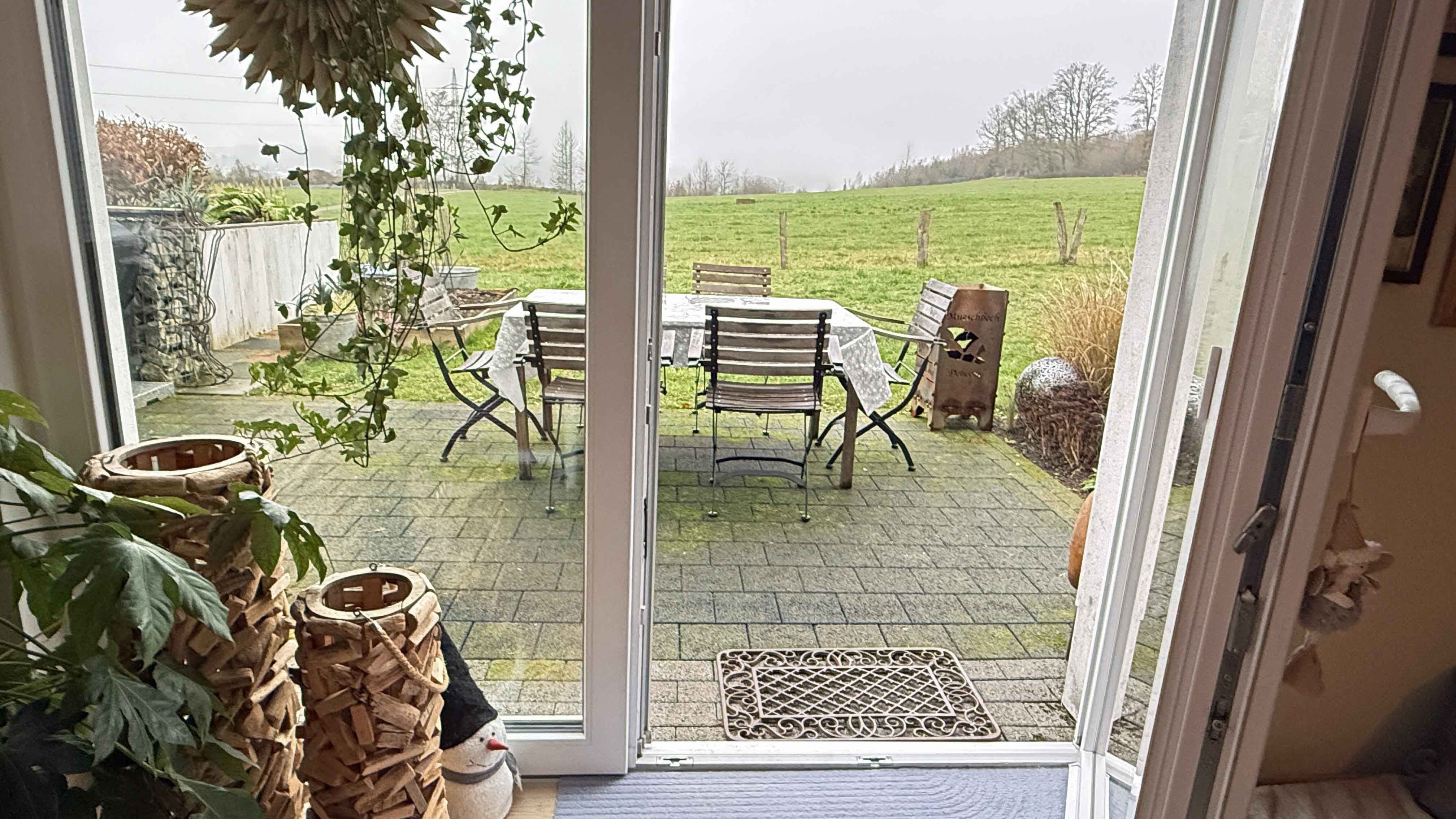 Morsbach-Seifen: Neuwertiger Bungalow mit Fernblick ins Grüne, ...mit diesem Blick