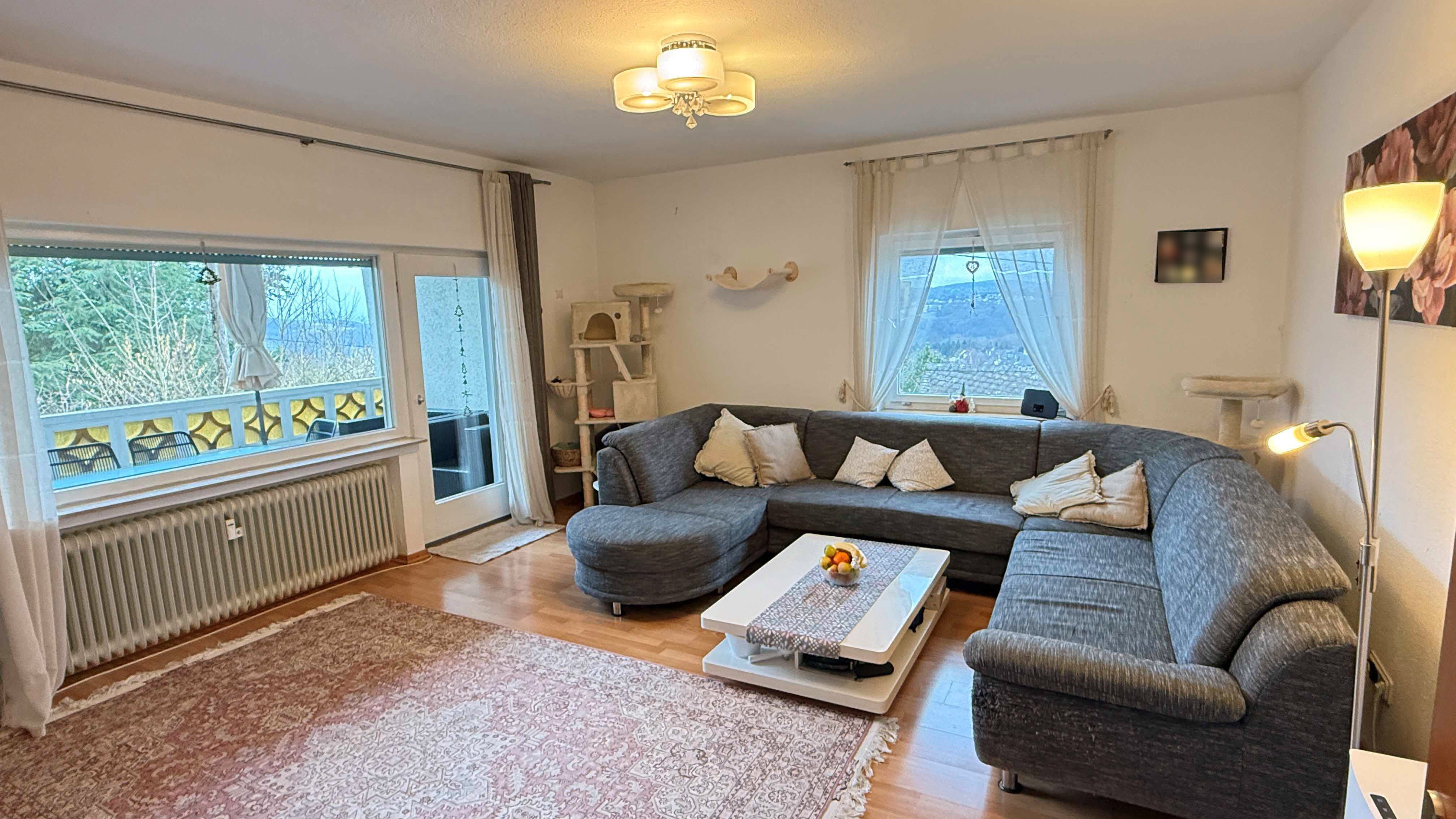 Wissen: Zweifamilienhaus im Dornröschenschlaf in bester Wohnlage, Wng im DG mit Wohnzimmer (24 m²) und...