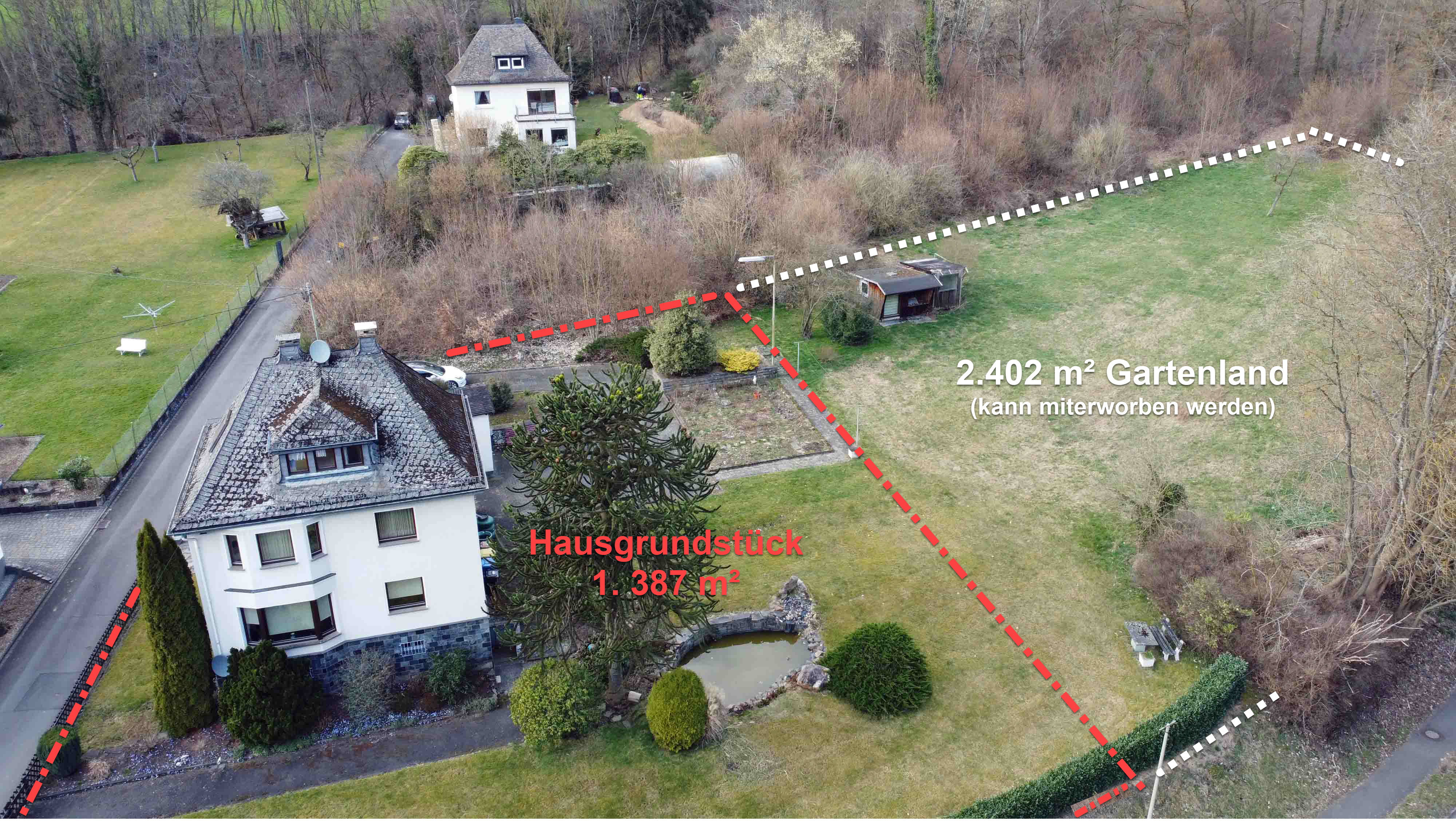 Hövels: Gepflegtes EFH villenartig gebaut und ausgestattet, angrenzende Wiese kann miterwoben werden