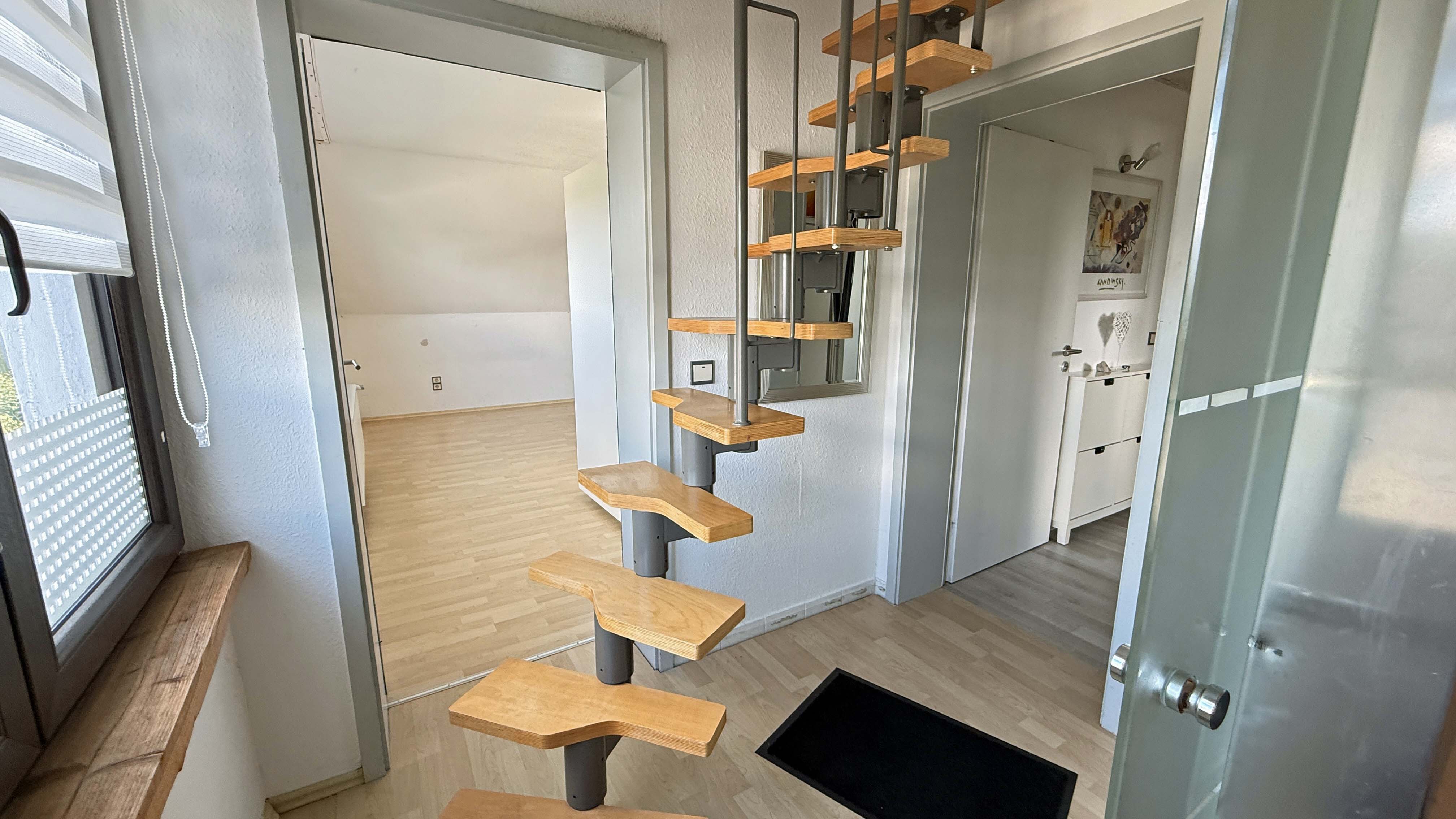 Wenden: 1-2 Familienhaus in schöner, zentraler, ruhiger Wohnlage, Spartreppe zum...