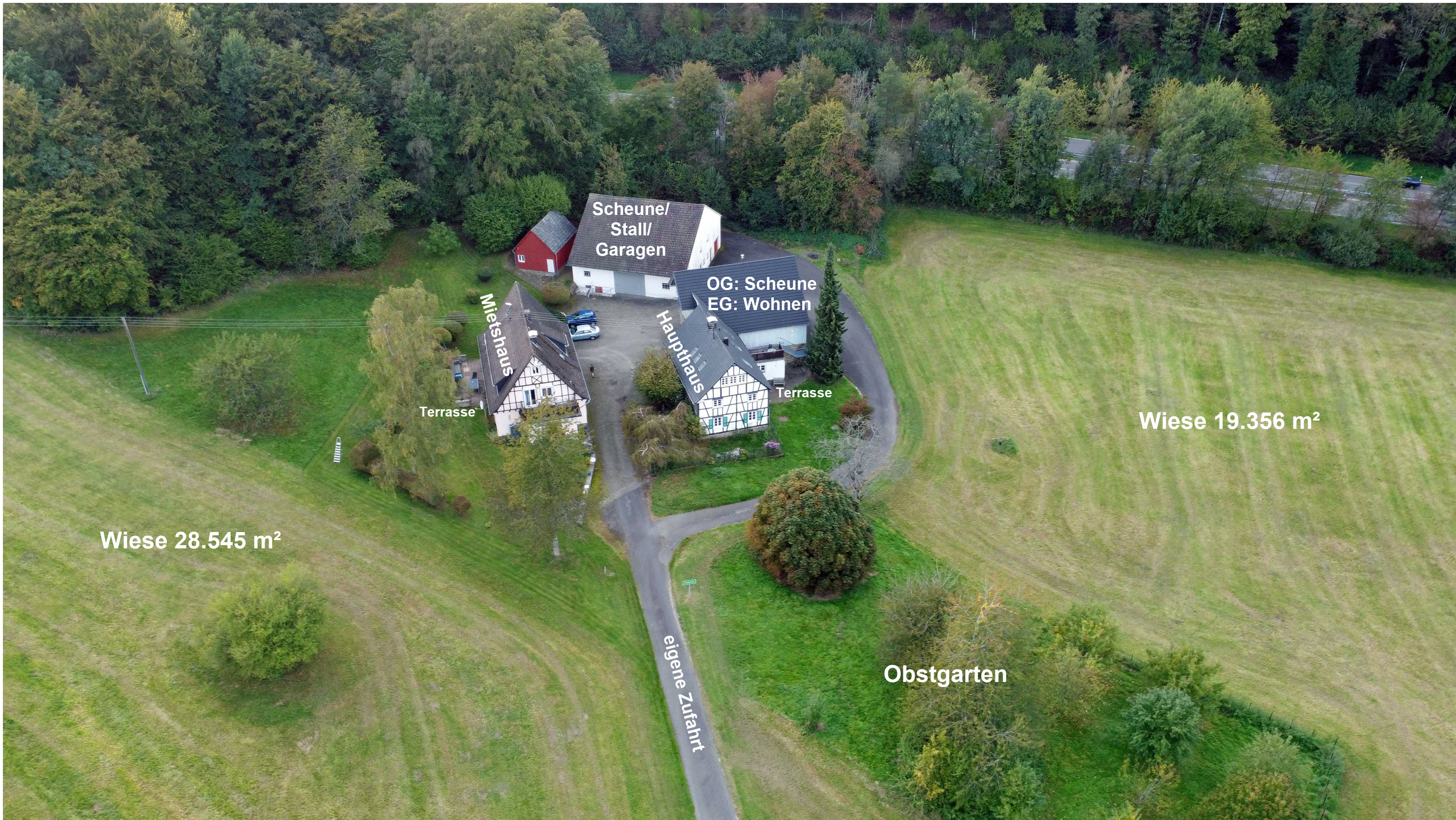 Reichshof-Kalbertal: 4-Häuser-Dorf mit angrenzenden Wiesen in Alleinlage, Übersicht